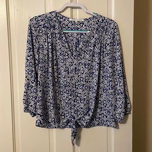 Collective concepts Naline Pleat Detail Tie Top